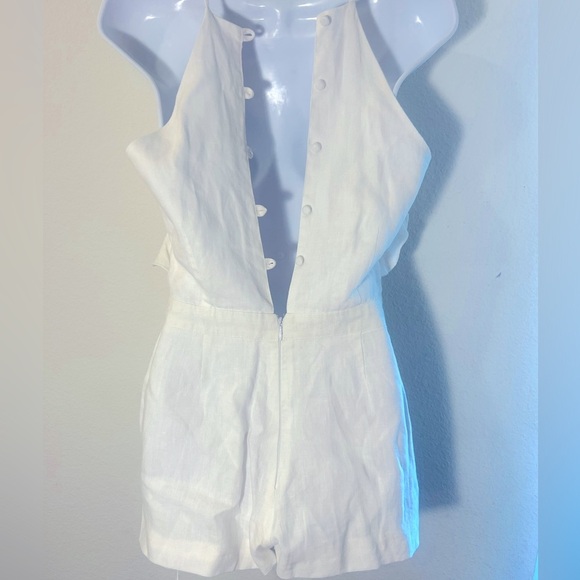 Karina Grimaldi White 100% linen One Piece
Romper with Spaghetti Straps - Picture 9 of 10